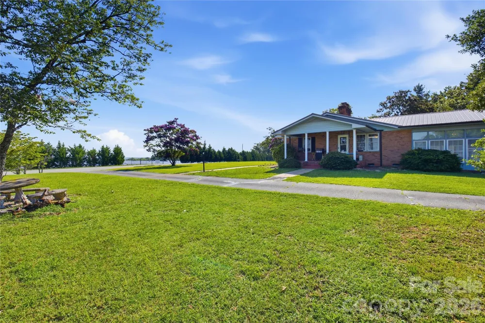 828 Ferry Road Forest City, NC 28043
