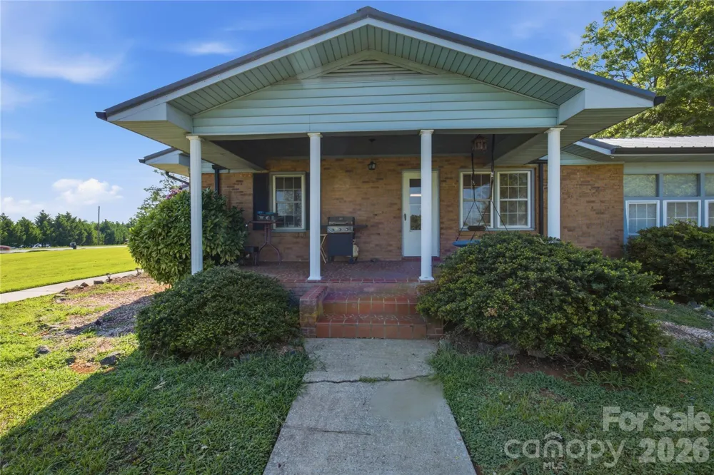 828 Ferry Road Forest City, NC 28043