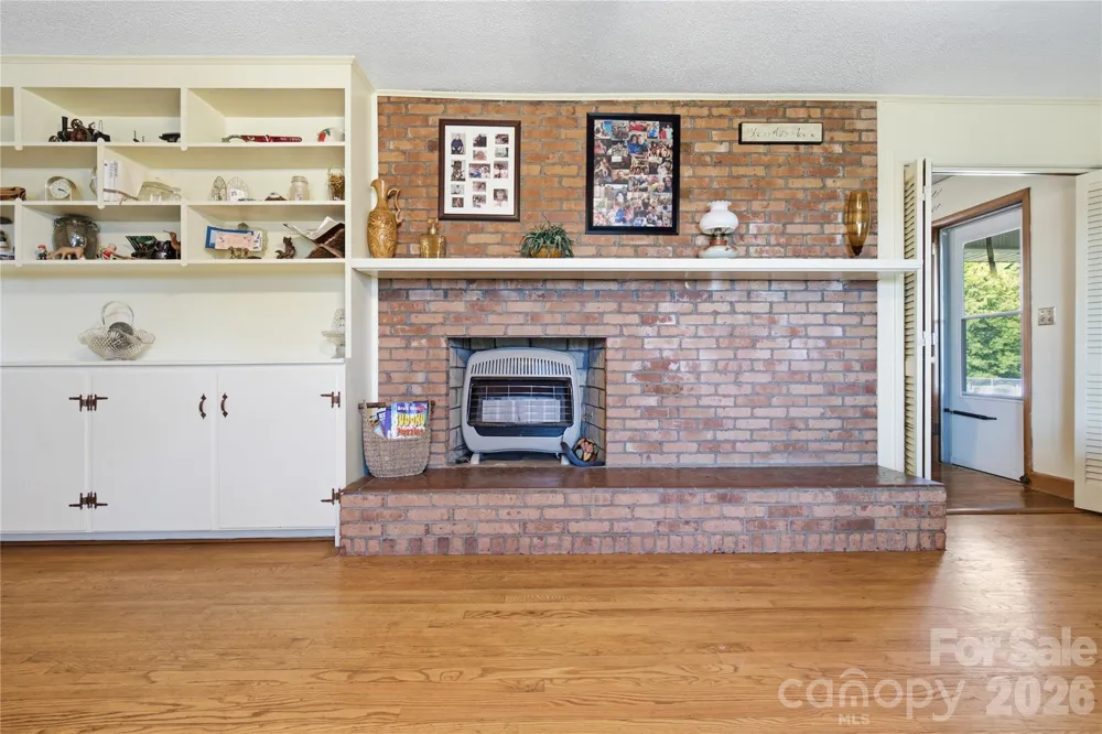 828 Ferry Road Forest City, NC 28043