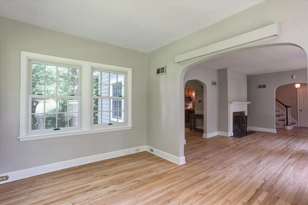 1319 Oakwood Avenue Menomonie, WI 54751