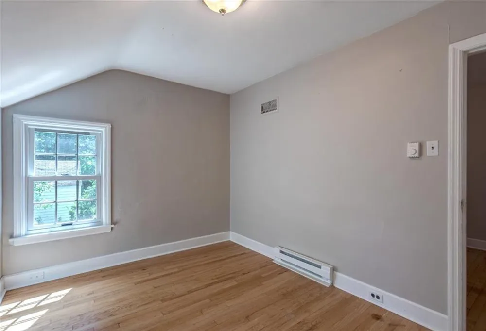 1319 Oakwood Avenue Menomonie, WI 54751