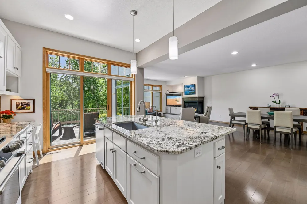 290 Grace Pointe Court Wayzata, MN 55391