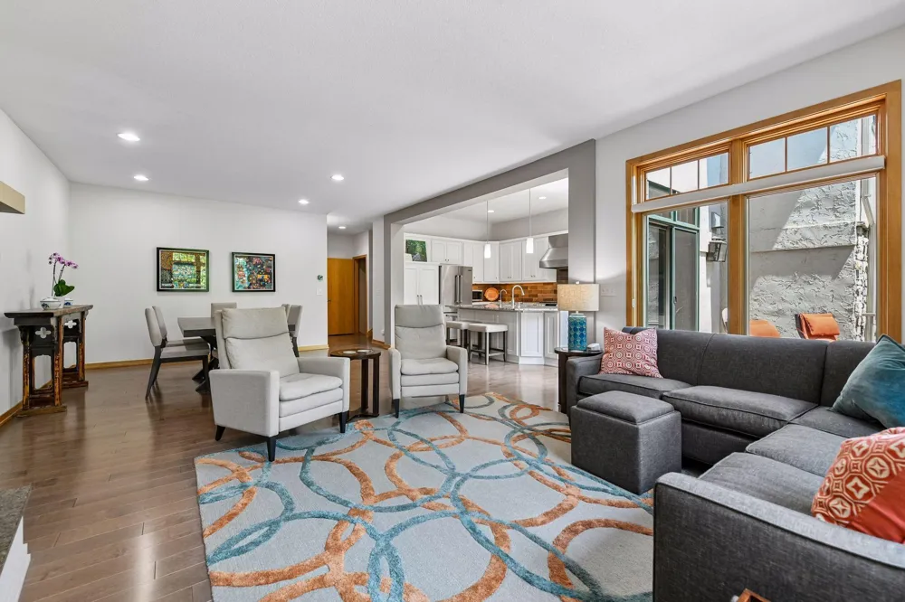 290 Grace Pointe Court Wayzata, MN 55391