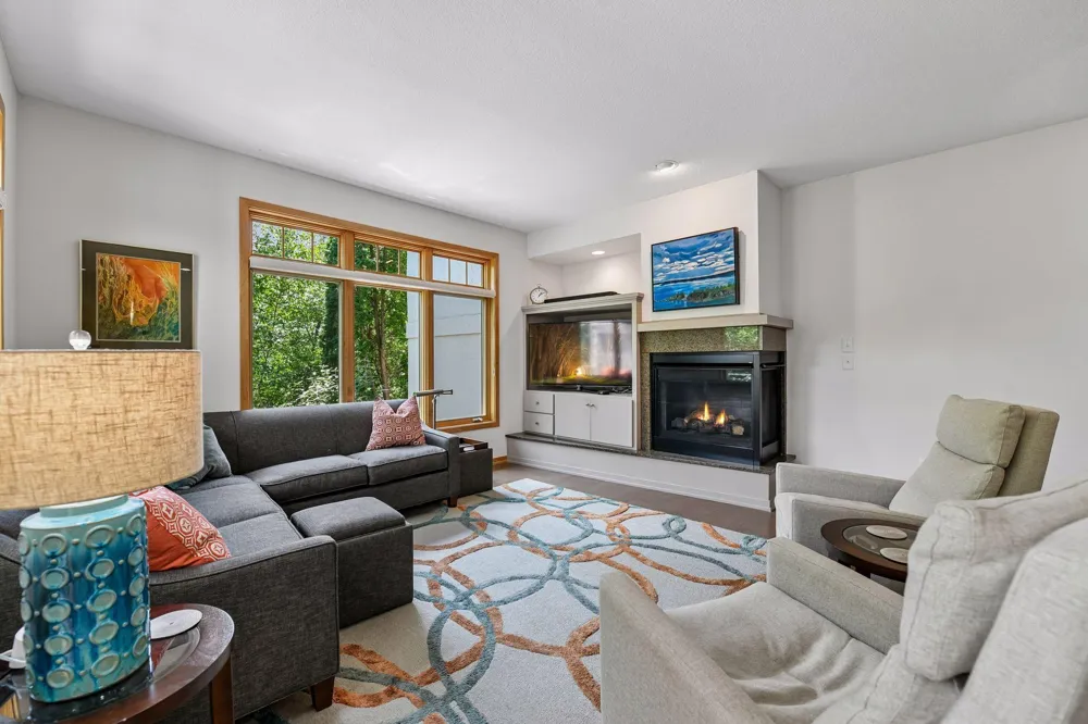 290 Grace Pointe Court Wayzata, MN 55391