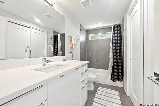4610 TANNEY ST Austin, TX 78721
