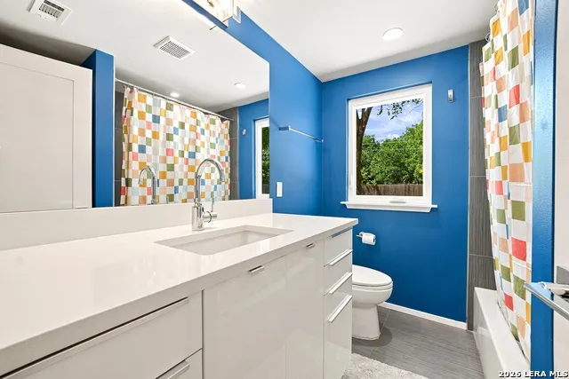 4610 TANNEY ST Austin, TX 78721