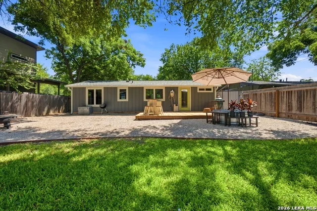 4610 TANNEY ST Austin, TX 78721