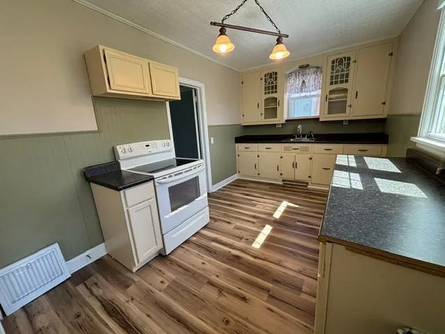 1208 12th Avenue E Hibbing, MN 55746