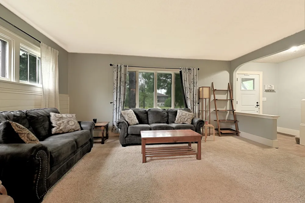502 NE 4th Avenue Grand Rapids, MN 55744