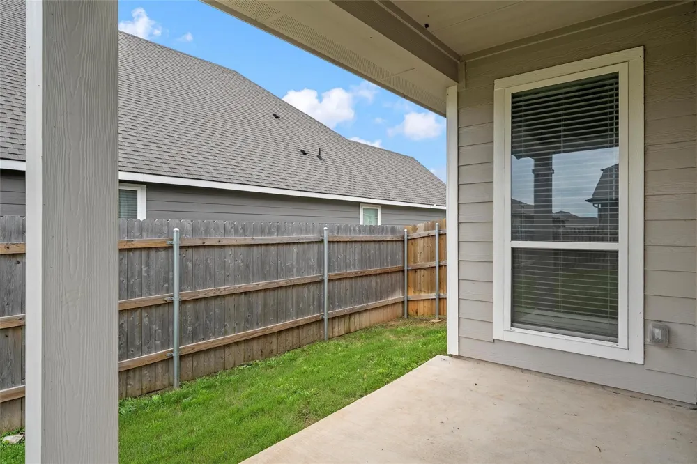 3224 Dottavio Lorena, TX 76655