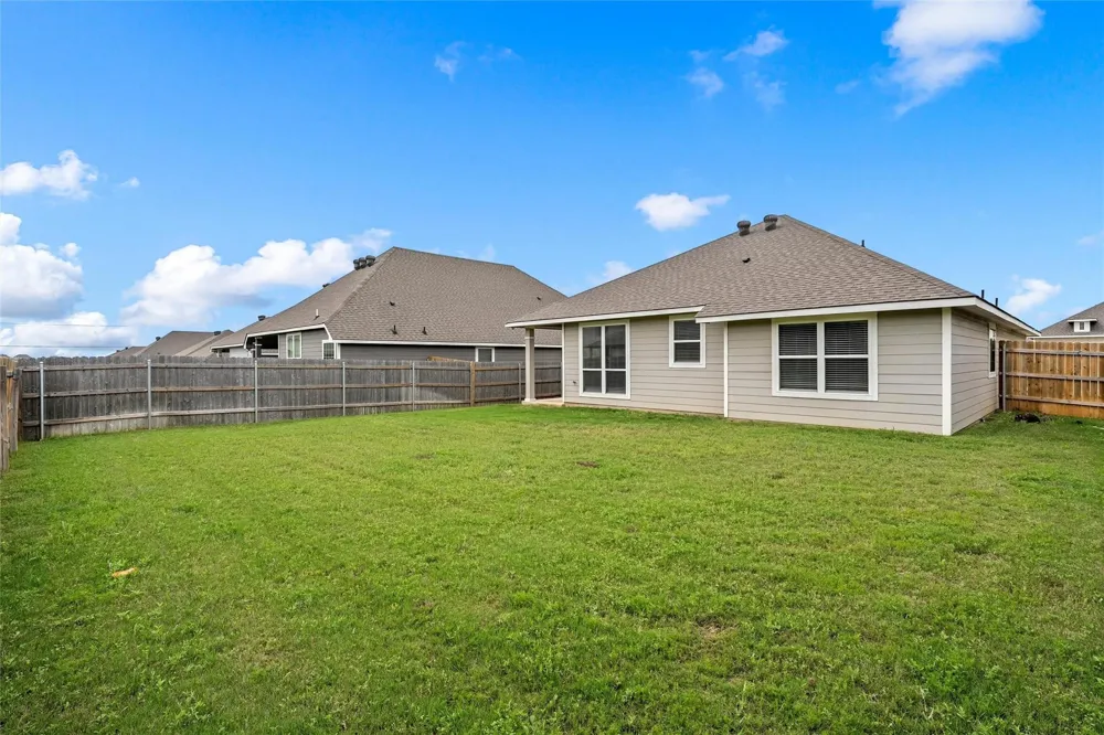 3224 Dottavio Lorena, TX 76655
