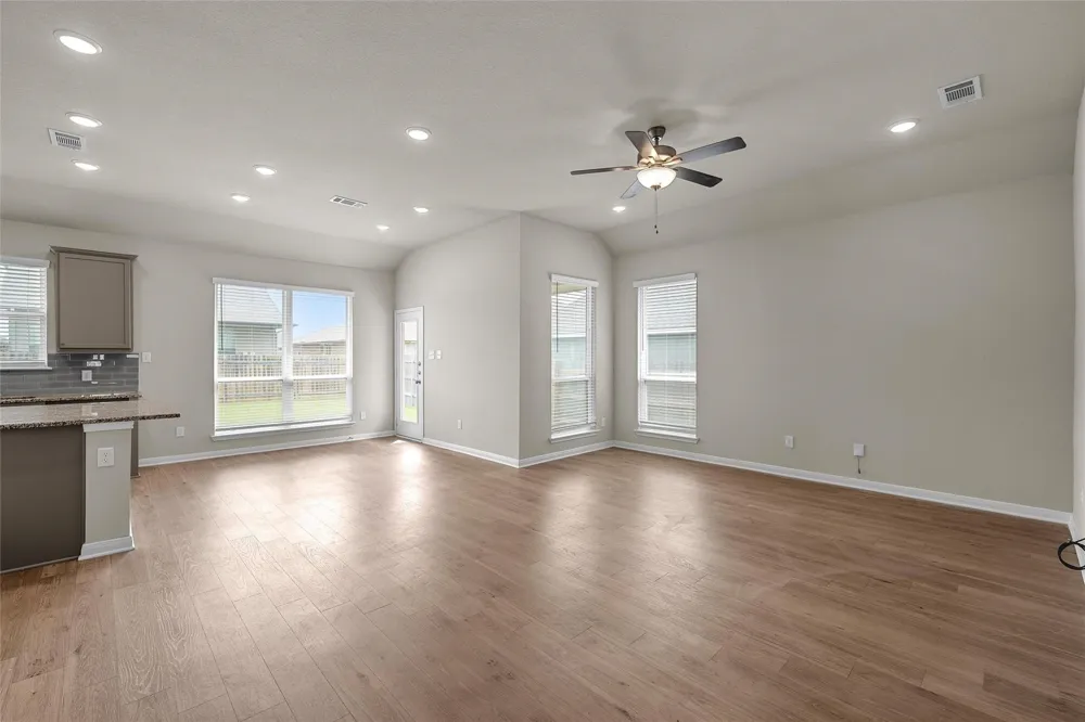 3224 Dottavio Lorena, TX 76655