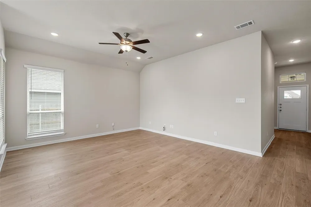 3224 Dottavio Lorena, TX 76655