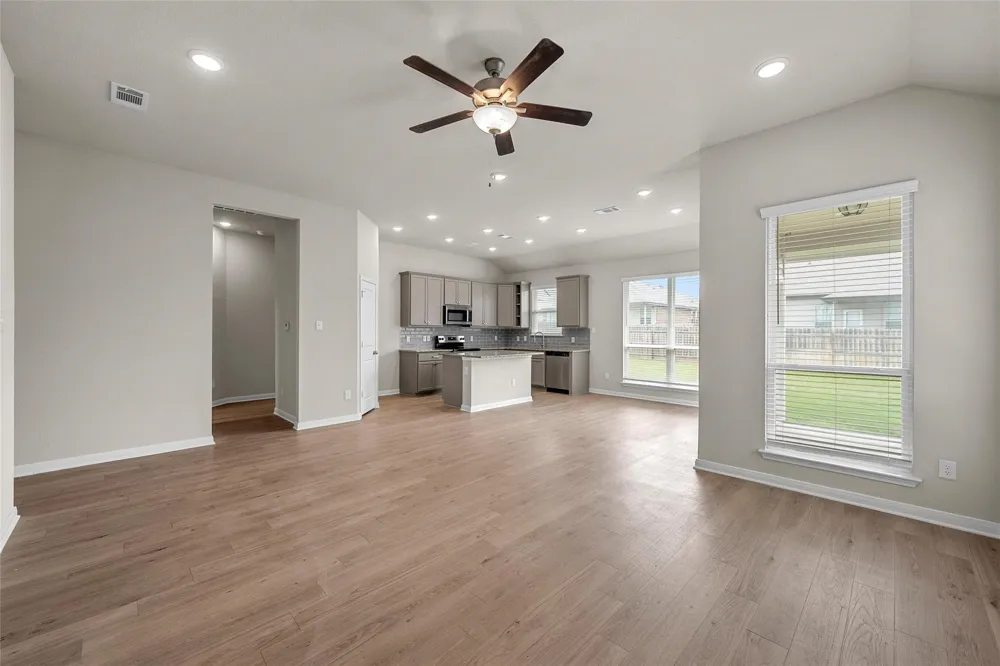 3224 Dottavio Lorena, TX 76655