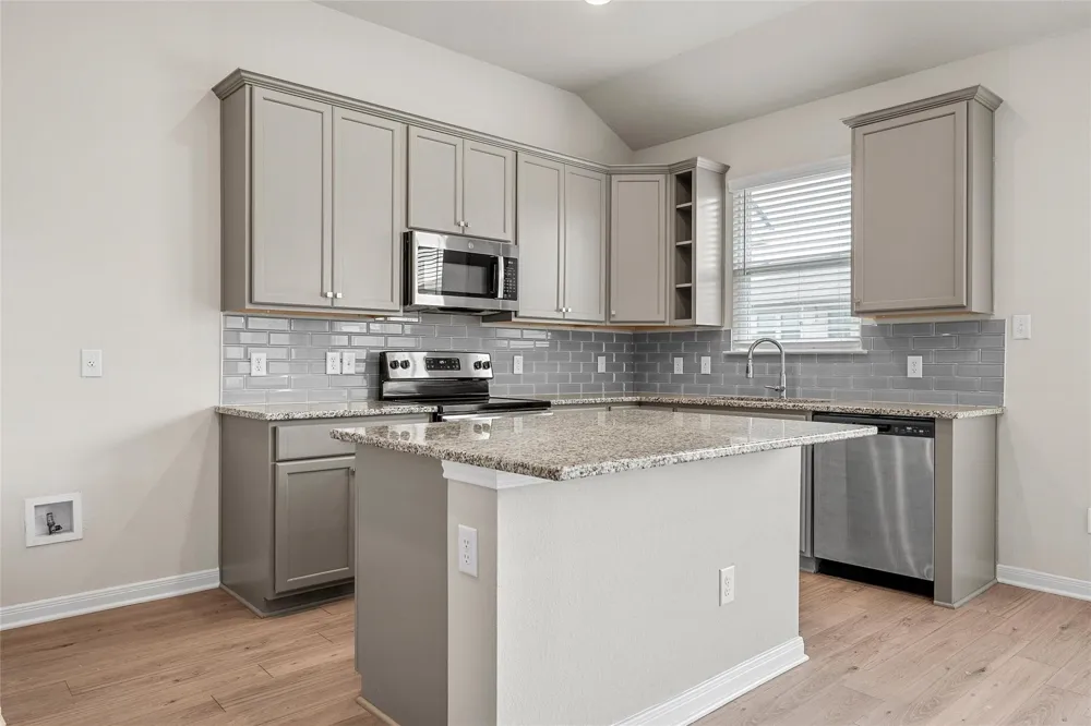 3224 Dottavio Lorena, TX 76655