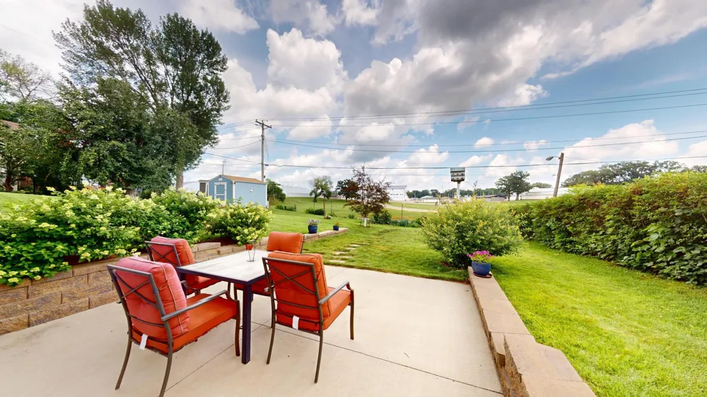 1402 Marie Avenue Albert Lea, MN 56007