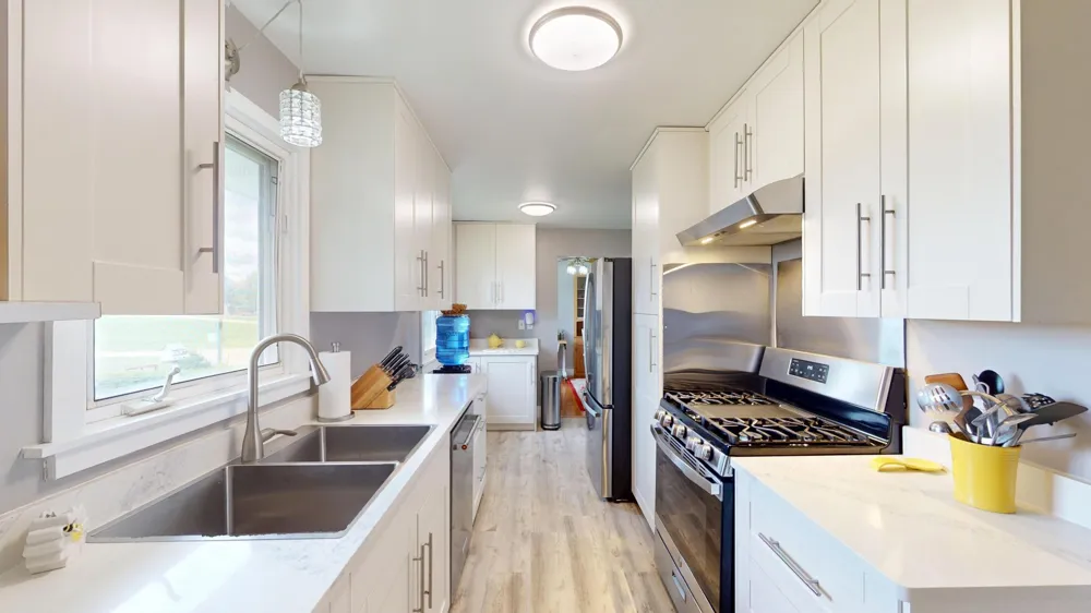 1402 Marie Avenue Albert Lea, MN 56007