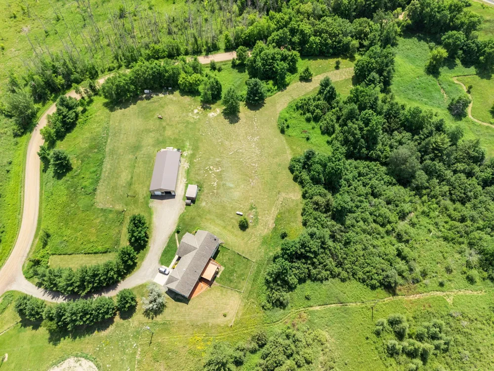 2490 Deer Drive Stanchfield, MN 55080