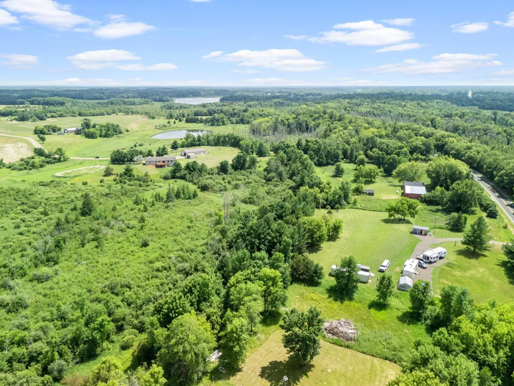 2490 Deer Drive Stanchfield, MN 55080