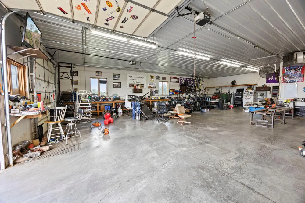 2490 Deer Drive Stanchfield, MN 55080