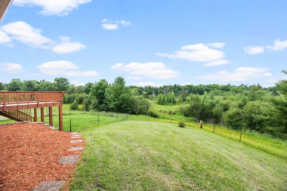 2490 Deer Drive Stanchfield, MN 55080