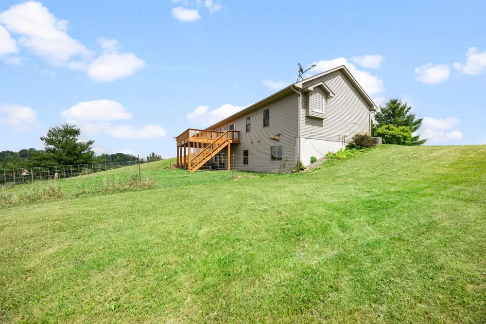 2490 Deer Drive Stanchfield, MN 55080