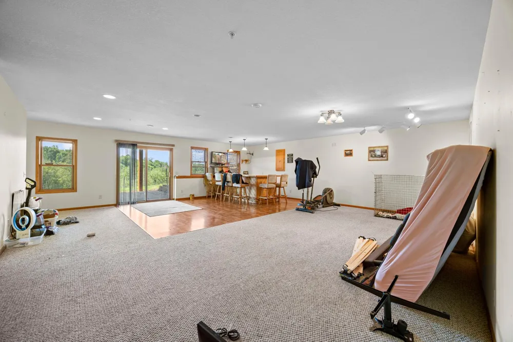 2490 Deer Drive Stanchfield, MN 55080