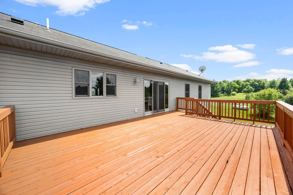2490 Deer Drive Stanchfield, MN 55080