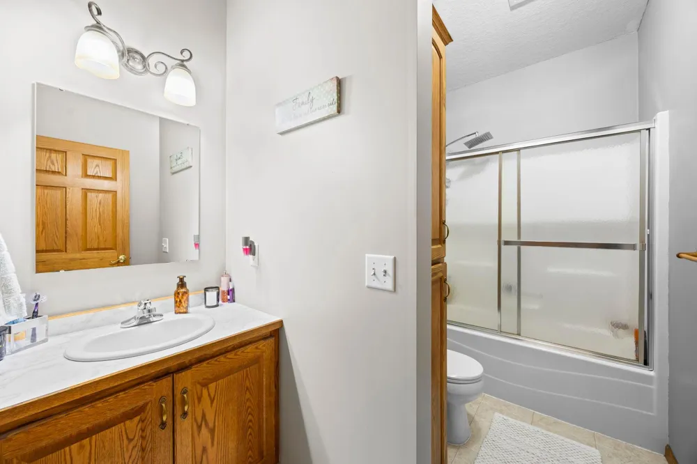 2490 Deer Drive Stanchfield, MN 55080