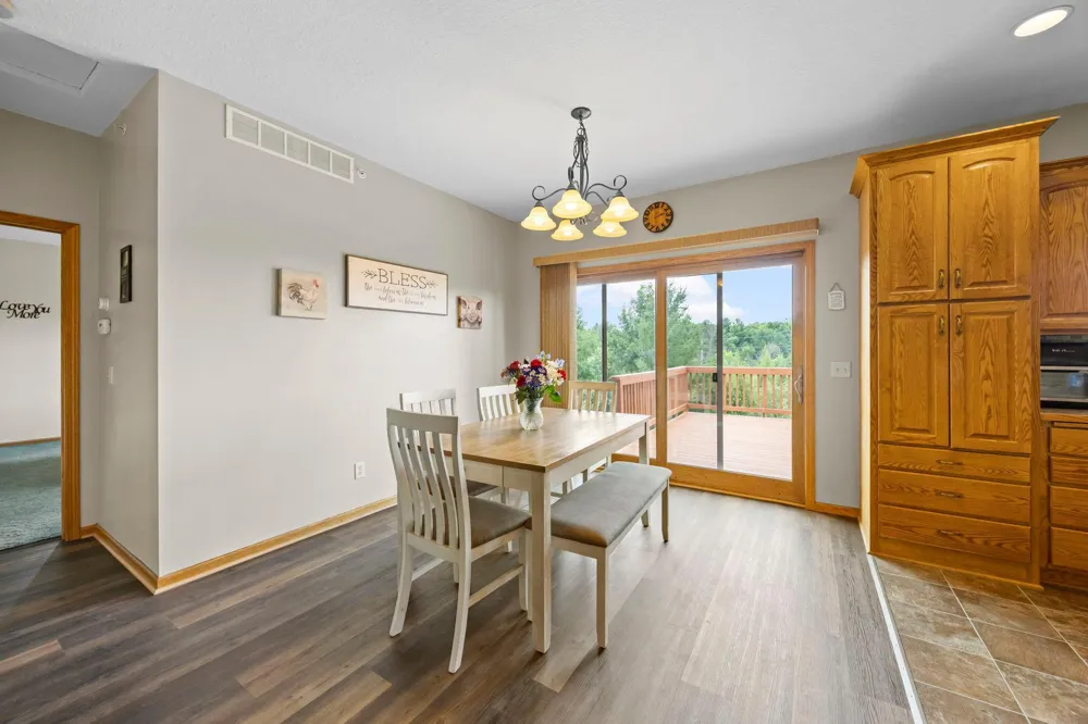 2490 Deer Drive Stanchfield, MN 55080