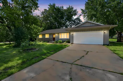 916 Whitney Drive