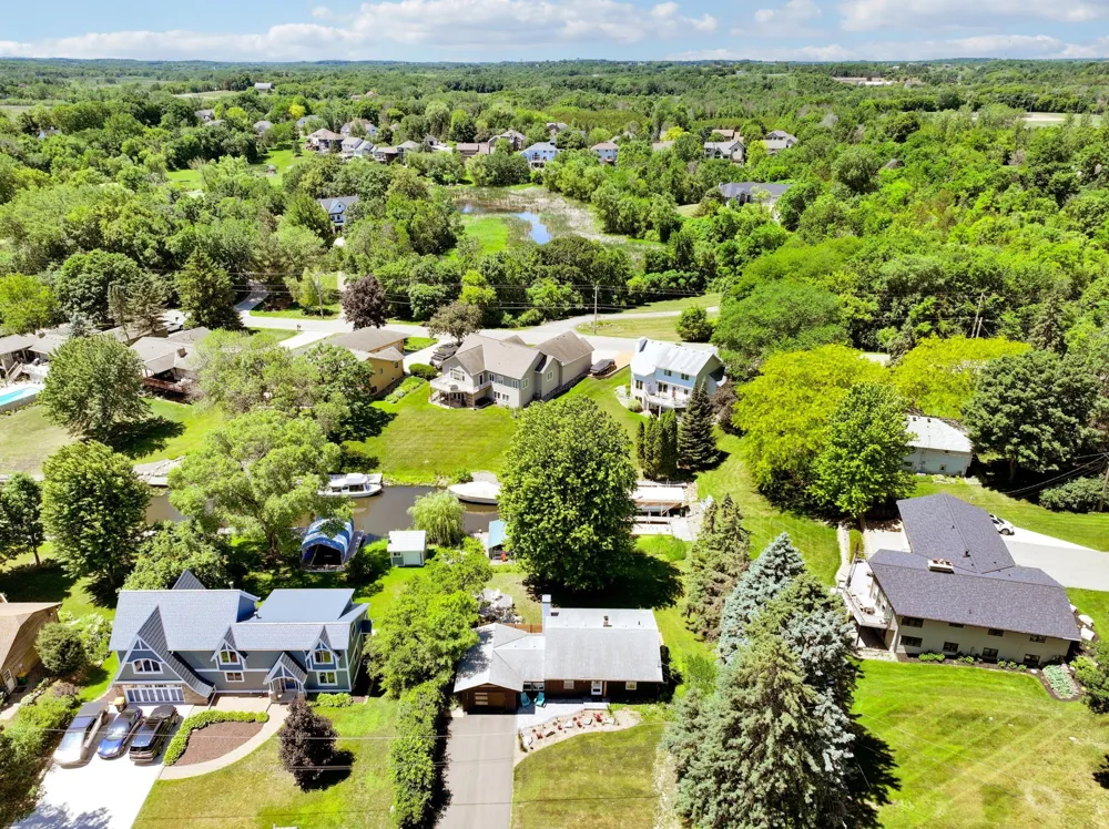 3270 Williams Lane Minnetrista, MN 55364