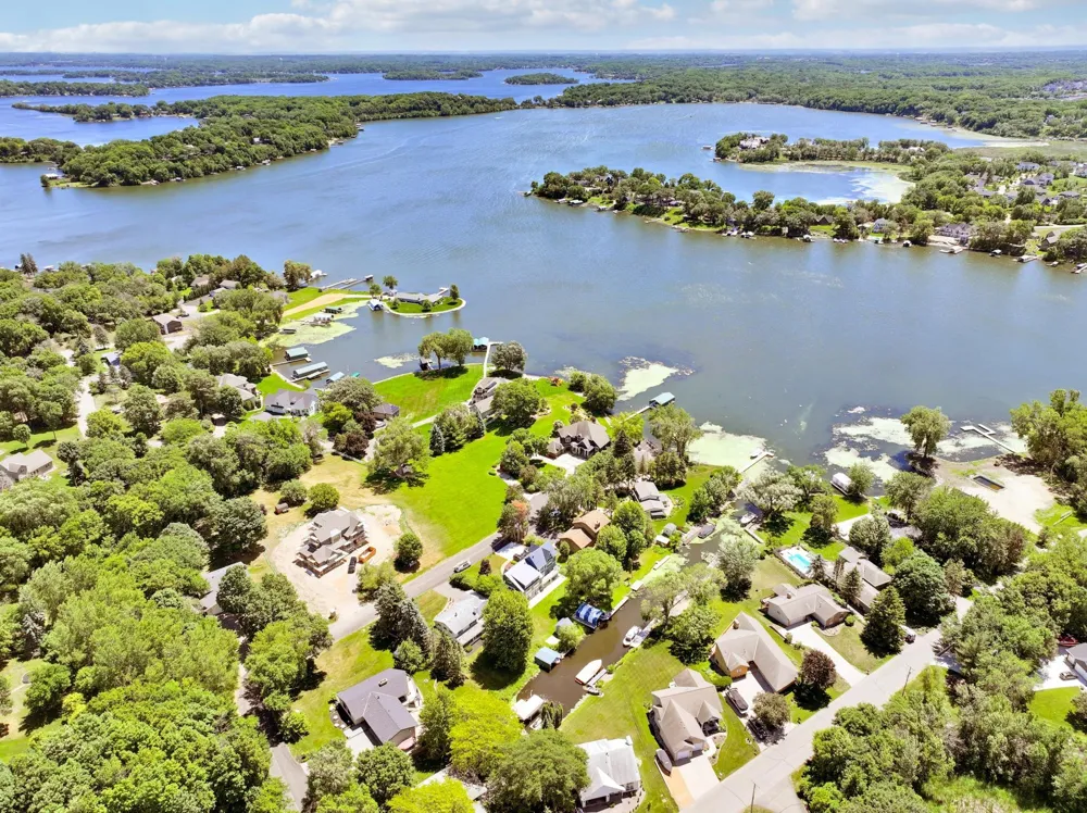 3270 Williams Lane Minnetrista, MN 55364