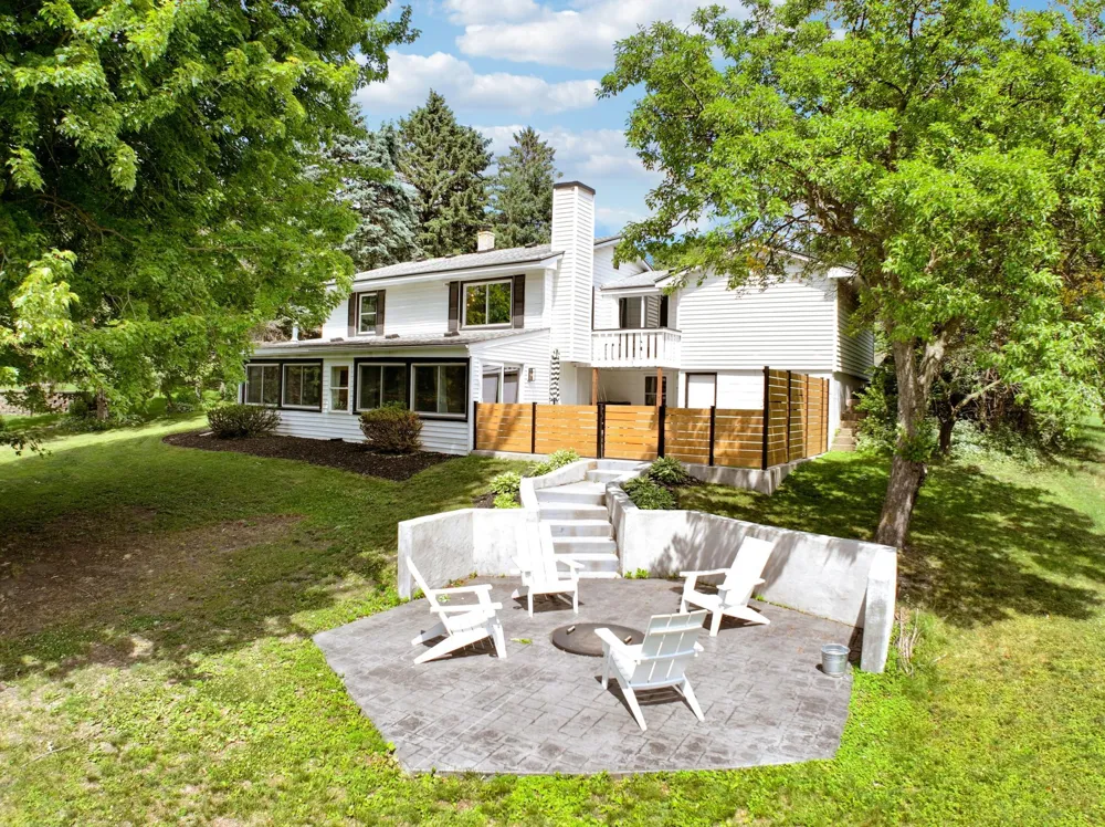 3270 Williams Lane Minnetrista, MN 55364