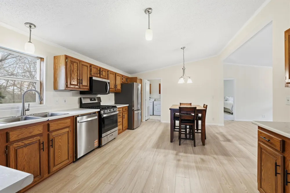 720 Central Avenue S New Prague, MN 56071
