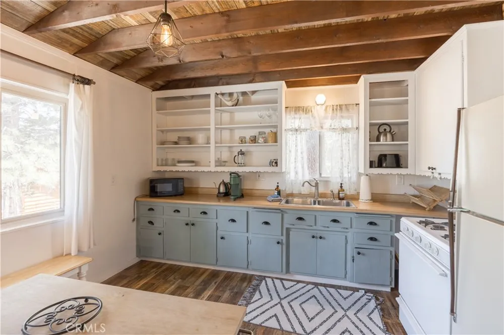 544 Vista Lane Big Bear Lake, CA 92315