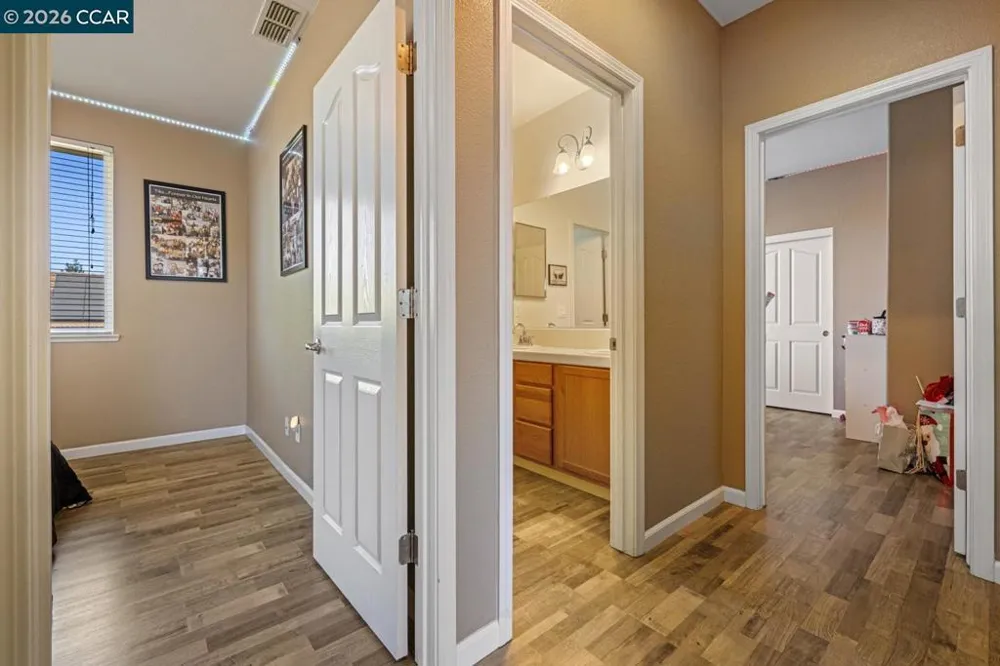 1117 Van Gogh Lane Patterson, CA 95363