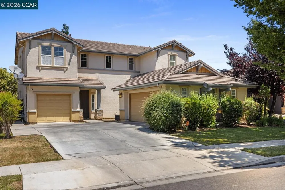 1117 Van Gogh Lane Patterson, CA 95363