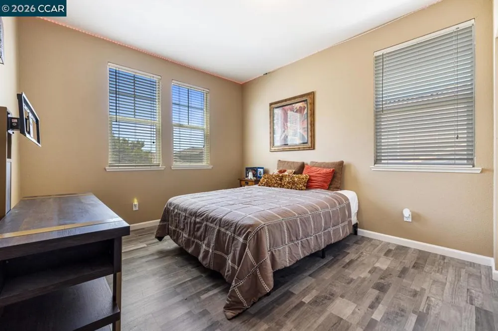 1117 Van Gogh Lane Patterson, CA 95363