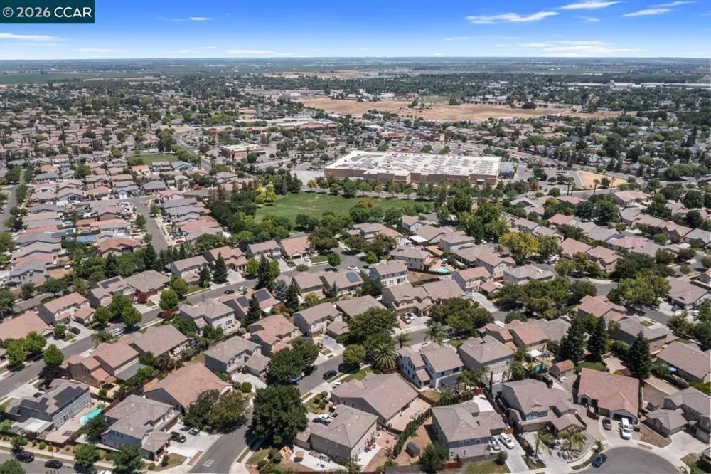1117 Van Gogh Lane Patterson, CA 95363