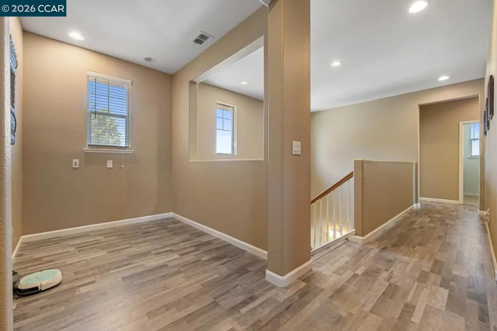 1117 Van Gogh Lane Patterson, CA 95363