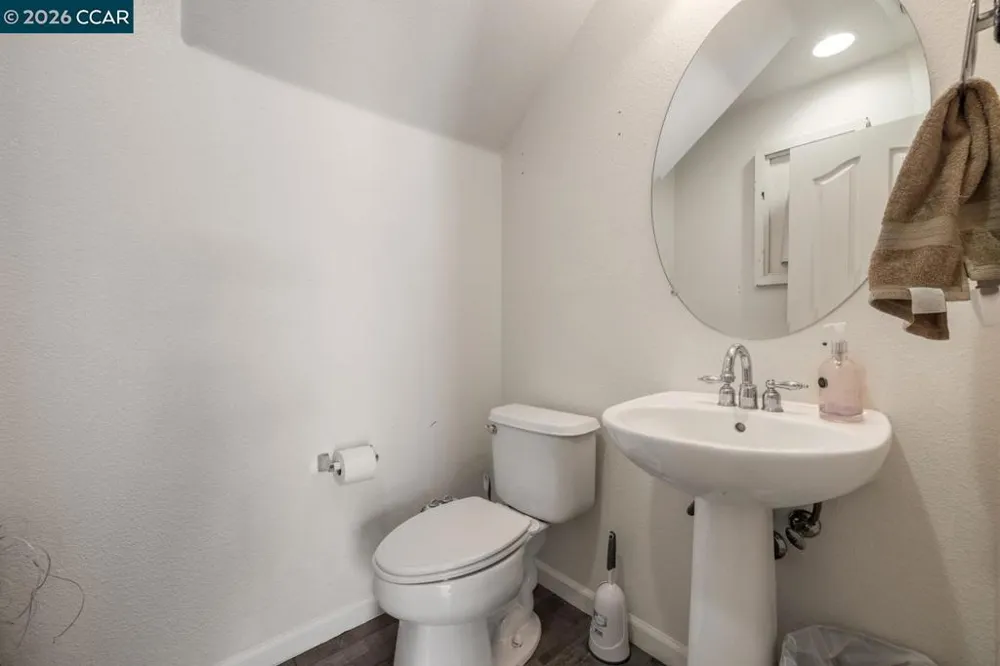 1117 Van Gogh Lane Patterson, CA 95363