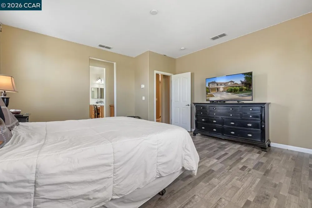 1117 Van Gogh Lane Patterson, CA 95363