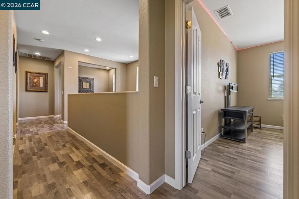 1117 Van Gogh Lane Patterson, CA 95363
