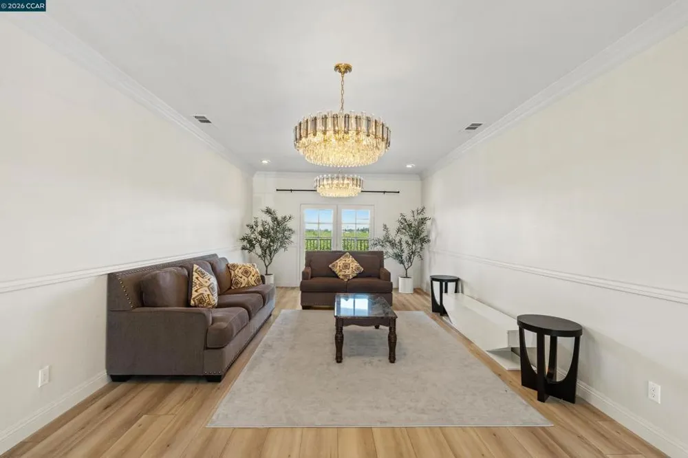 12732 West Ln Lodi, CA 95240