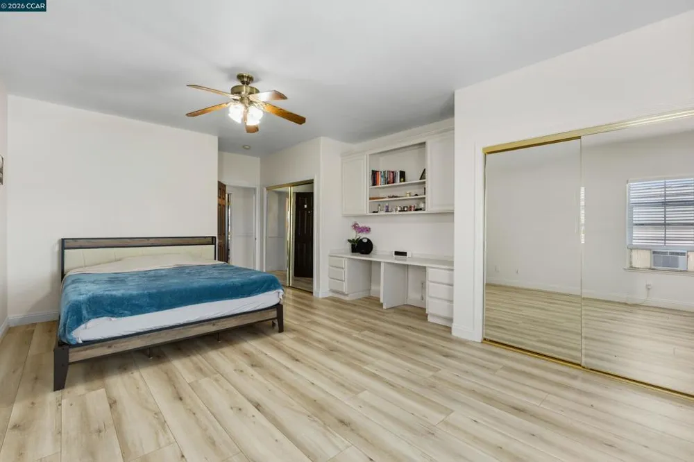 12732 West Ln Lodi, CA 95240