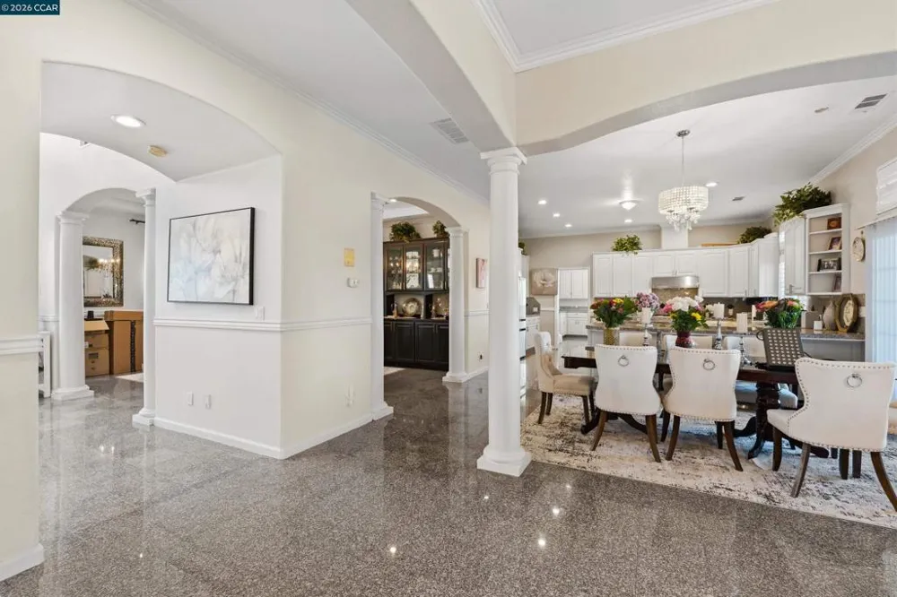 12732 West Ln Lodi, CA 95240
