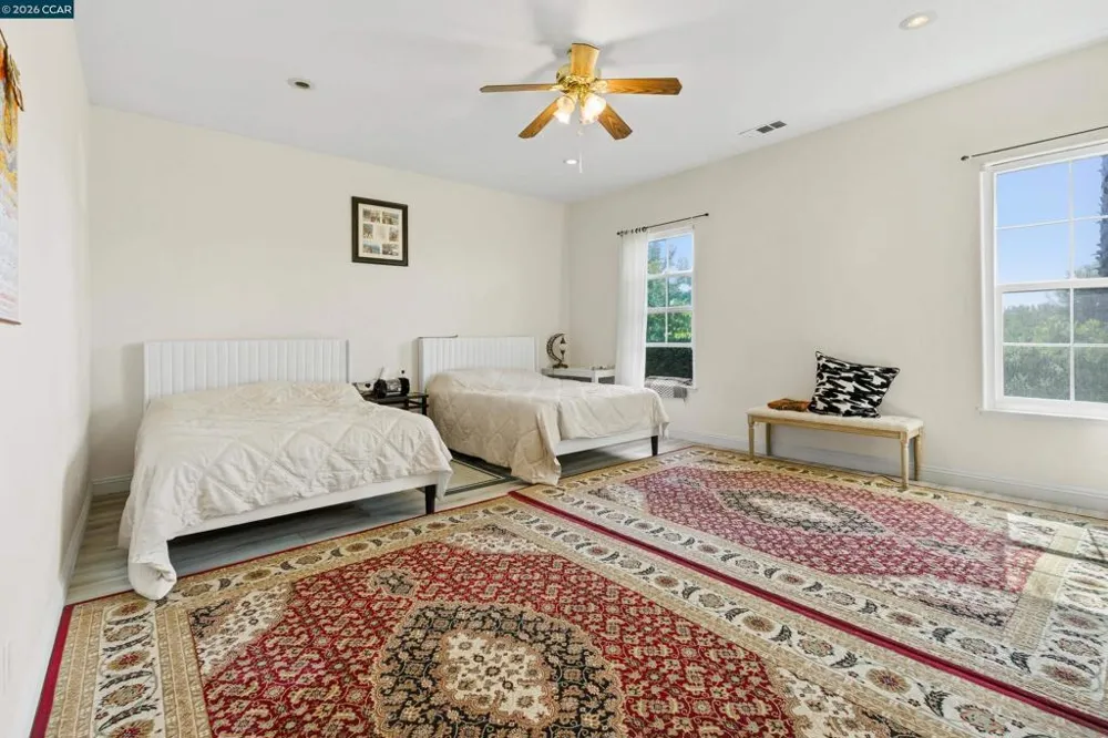12732 West Ln Lodi, CA 95240