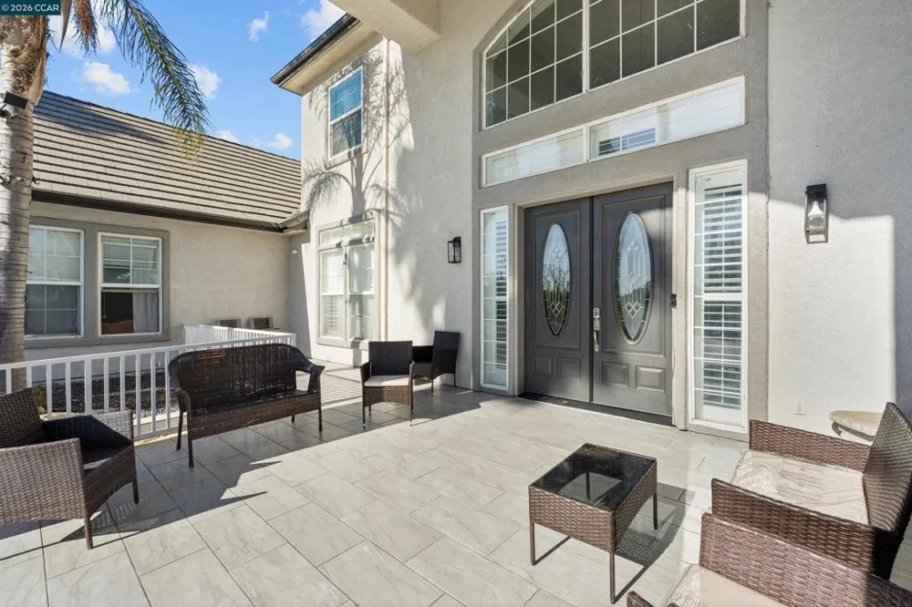 12732 West Ln Lodi, CA 95240