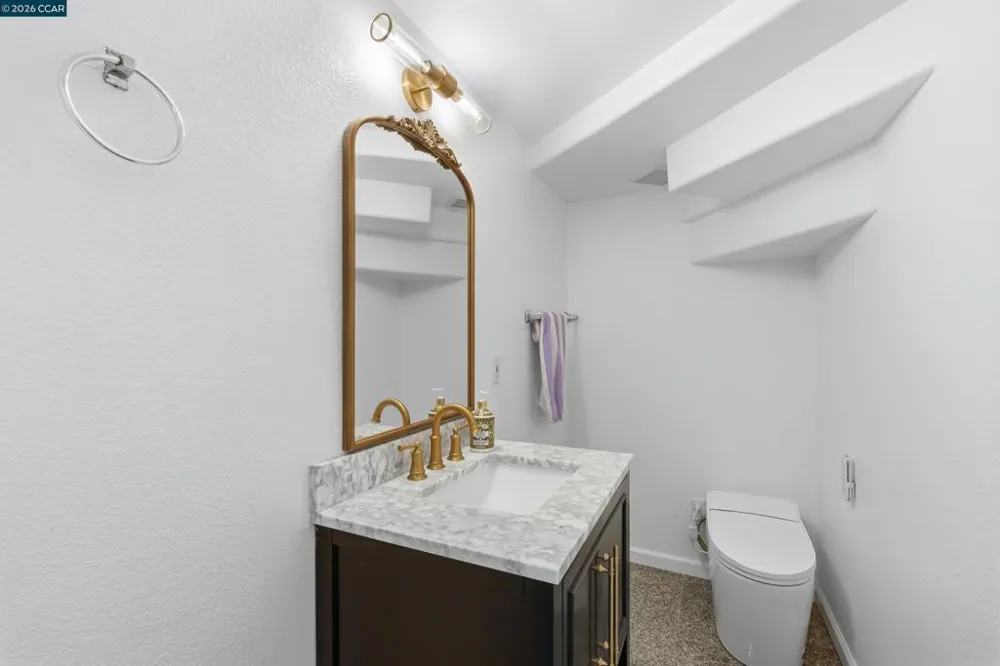 12732 West Ln Lodi, CA 95240